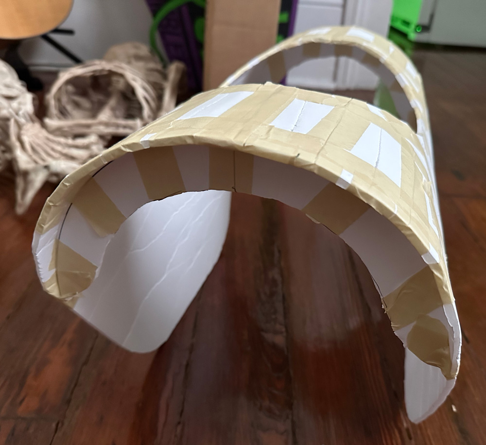 Side view of the shoulder armor