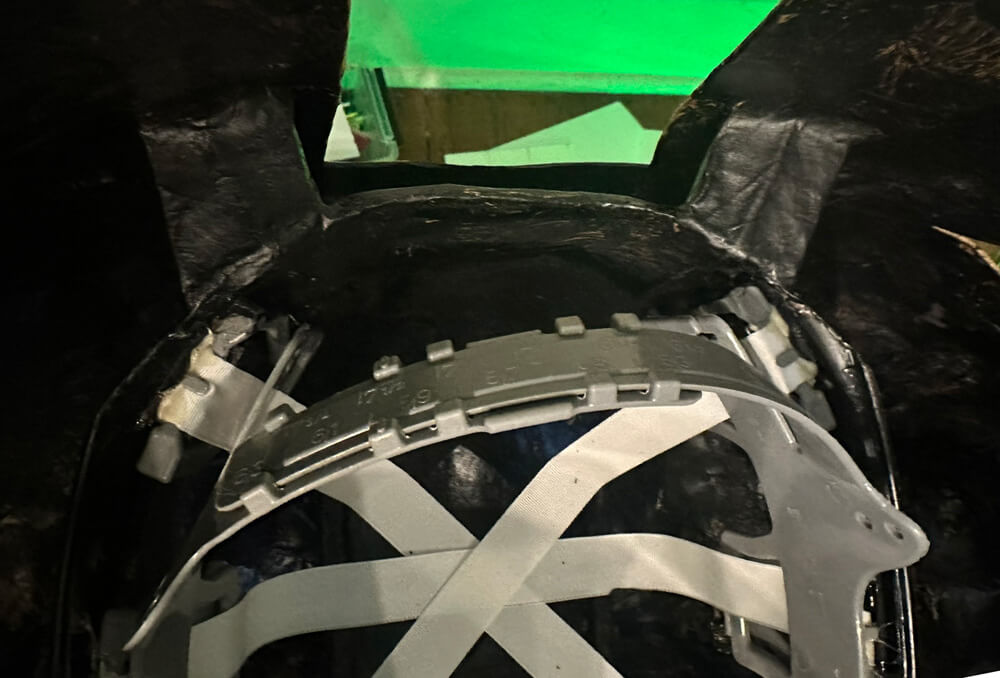 Close up of the two little supports behind the hard hat