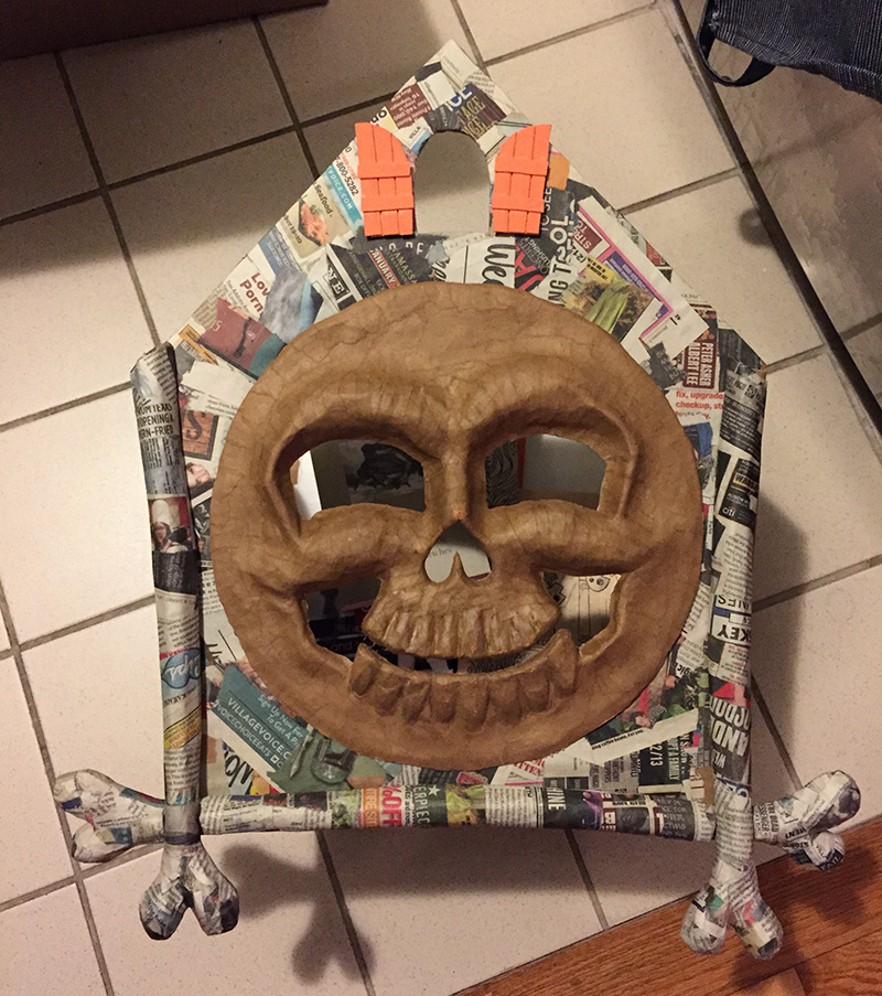 Cuckoo clock skull mask - first glance at the big pieces assembled