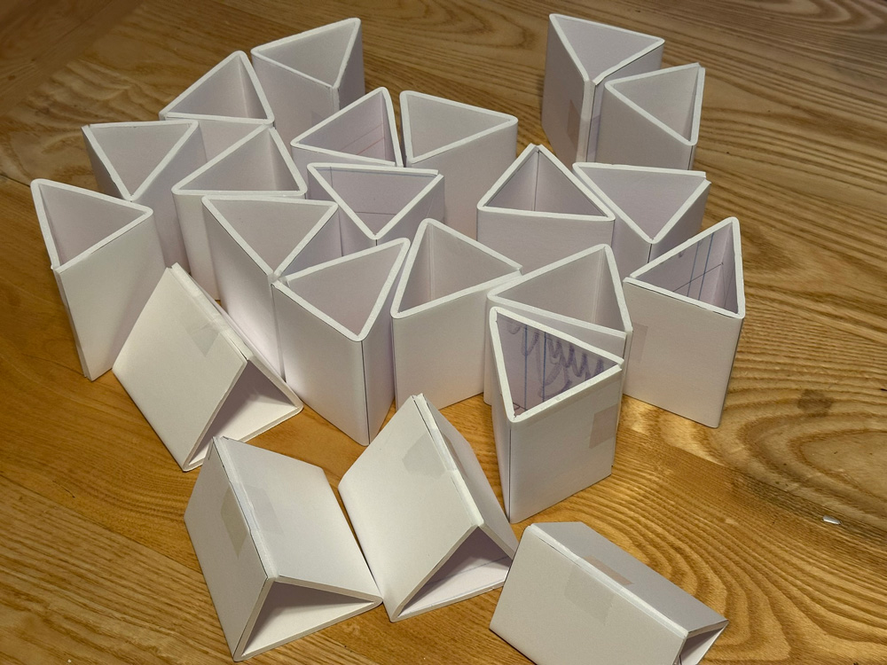 Making triangular supports
