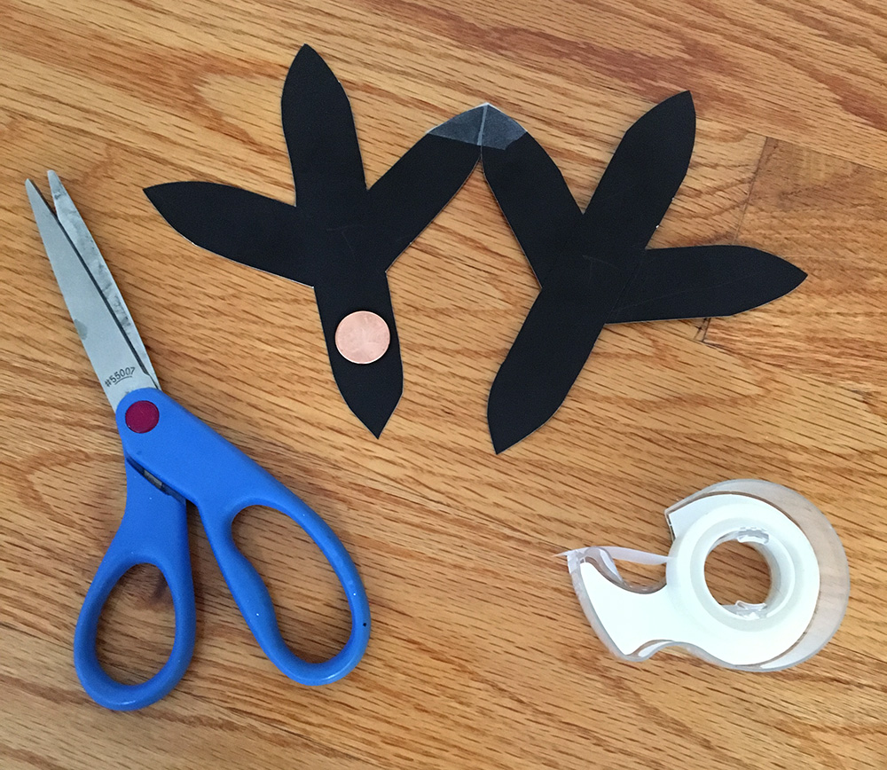 Paper mache baby chicks - cutting out the feet