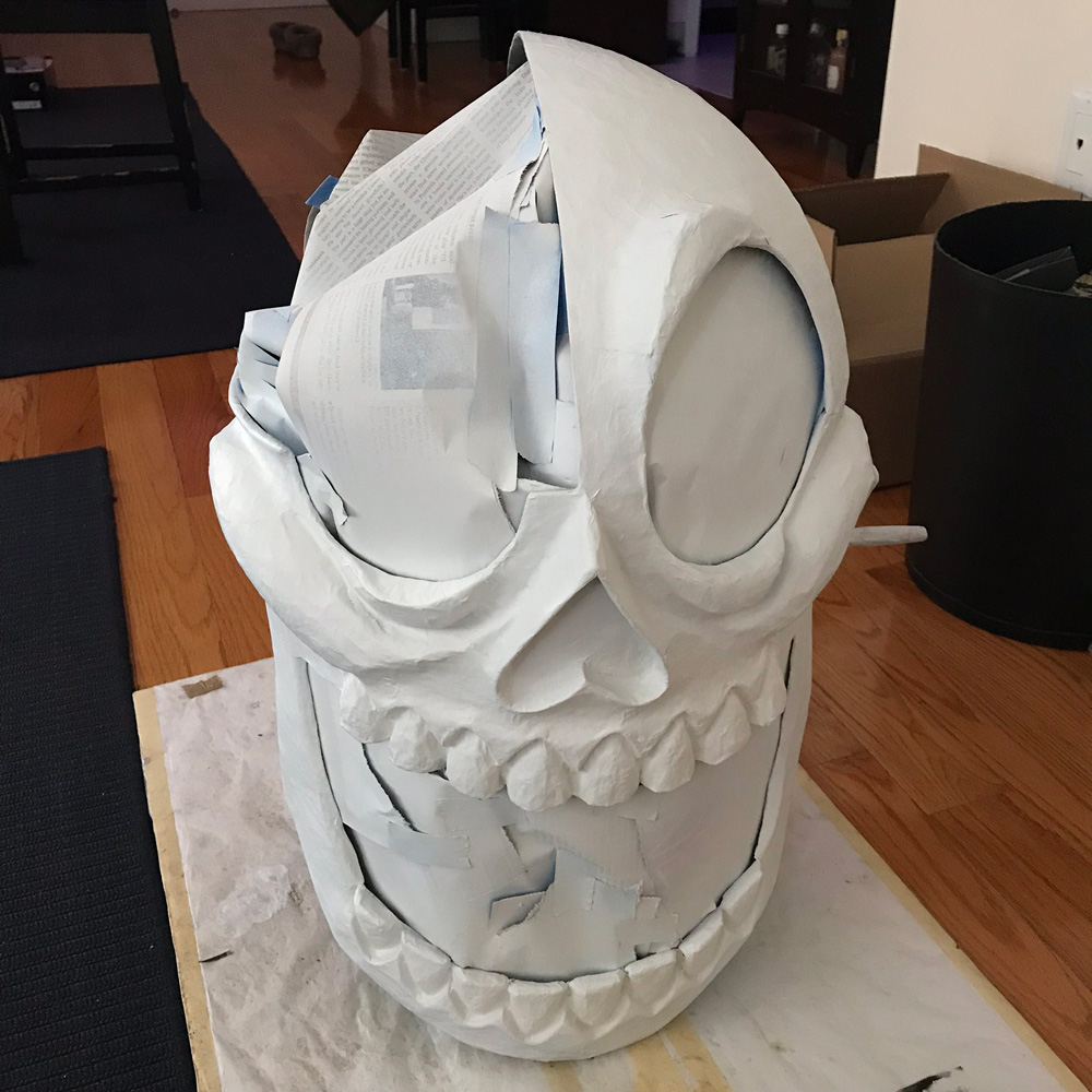 Clockwork skull mask - spray gesso